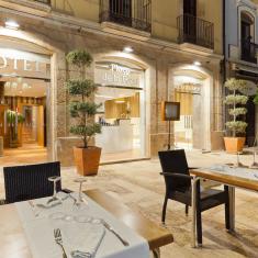 © Hotel Plaça de la Font